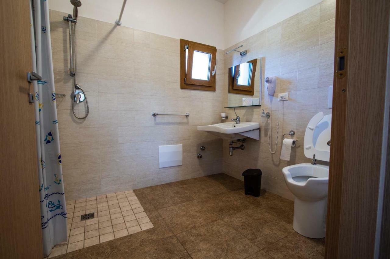 Hotel Eden カロヴィーニョ エクステリア 写真